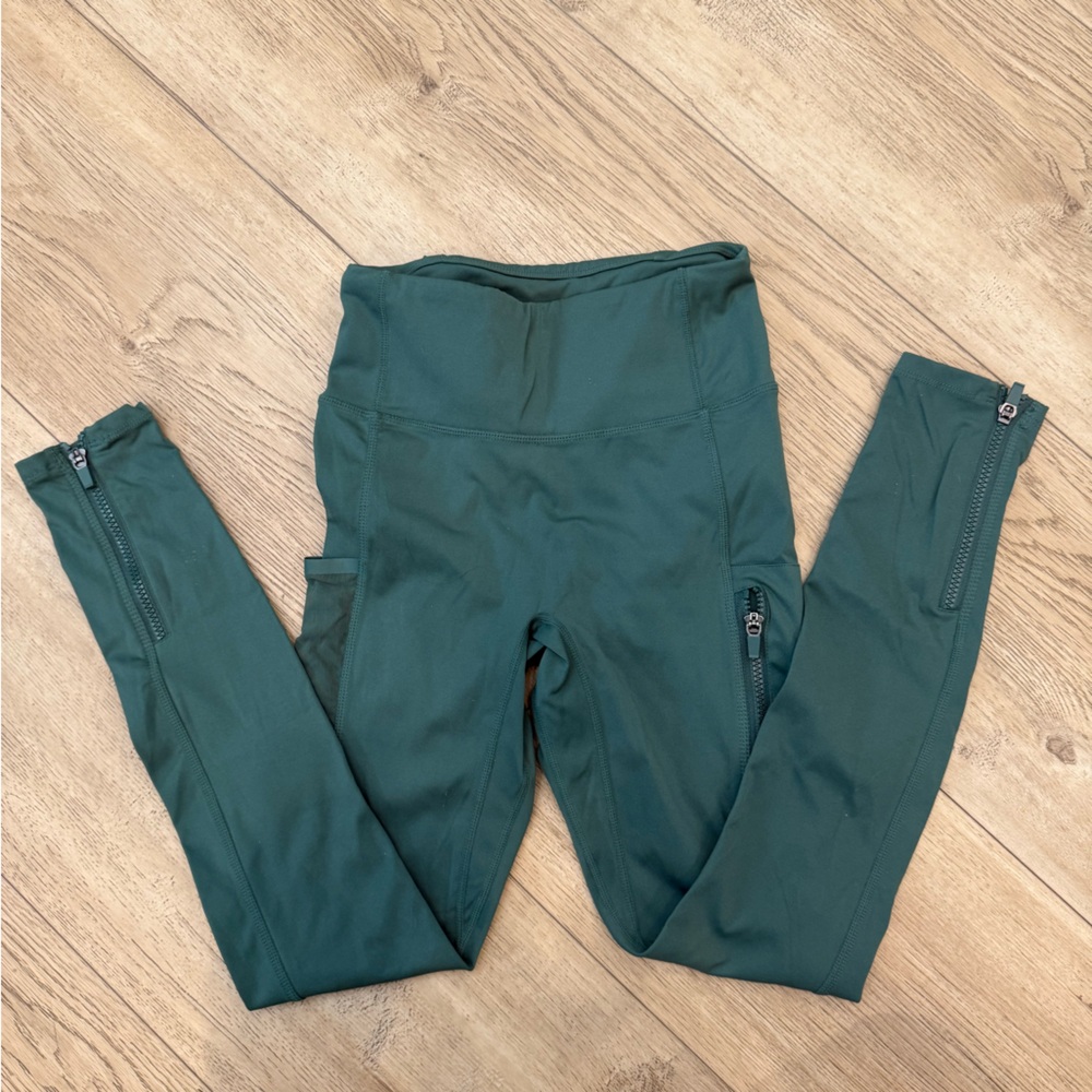Motion365 by Fabletics Green Leggings – Size S